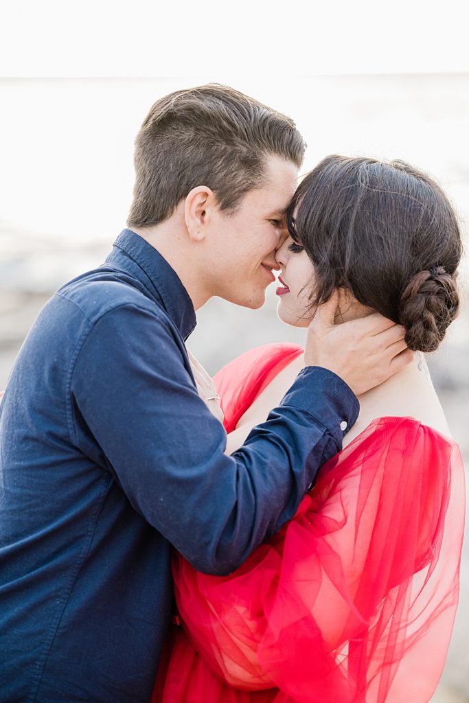 Engagement kiss - Monterey