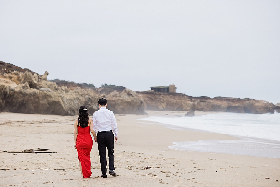 Engagement photos on Big Sur beach