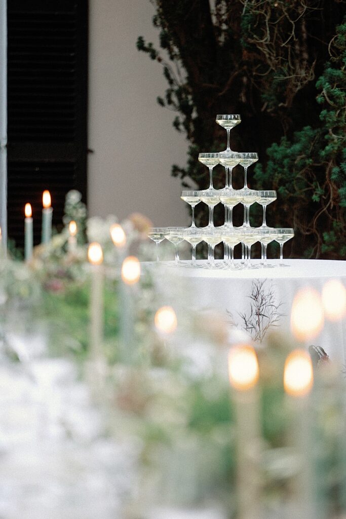 reception champagne tower