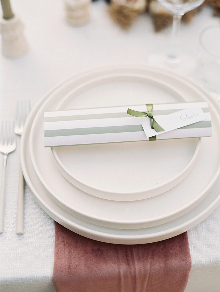 dinner setting